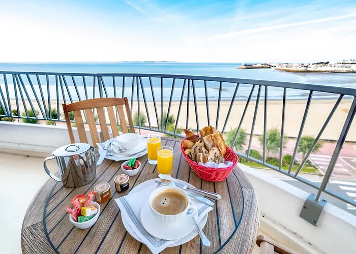 Family Golf Hotel Royan photo