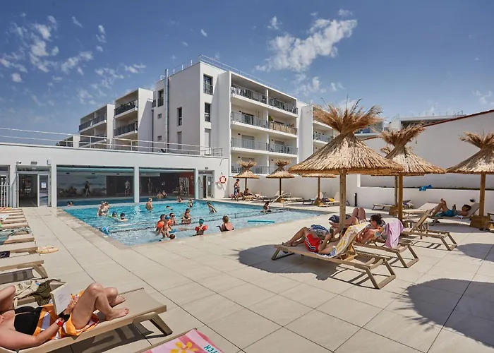 Residence Prestige Odalys L'Oree Du Parc Royan photo