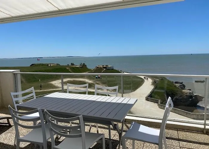 Photo de Appartement Duplex pour 6 avec vue océan, balcon et garage privatif - FR-1-494-131 à Royan